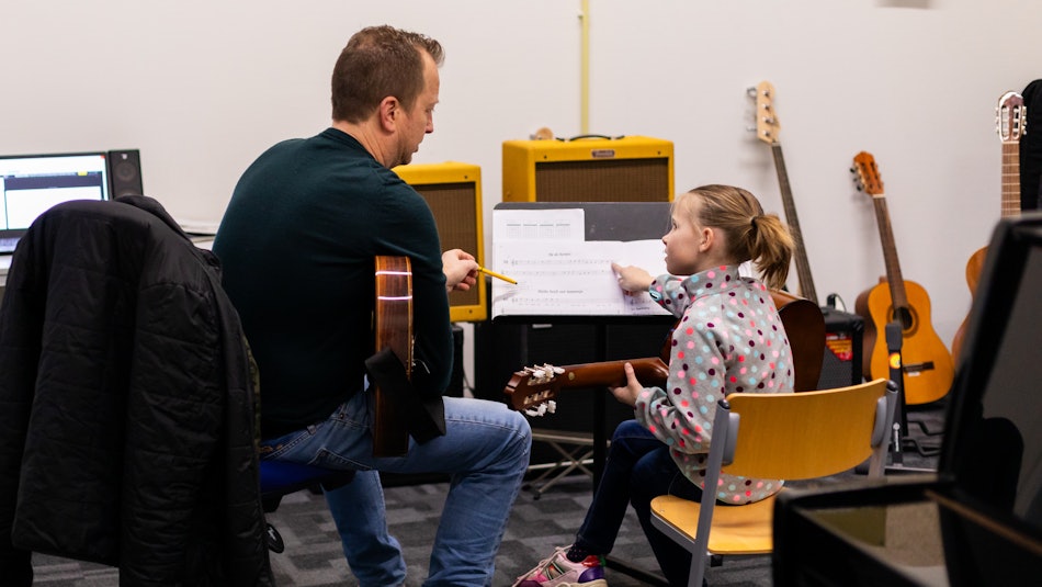 Placeholder for WEB2 250128 Gitaar jeugd 03 Nicky Caspers Boeren