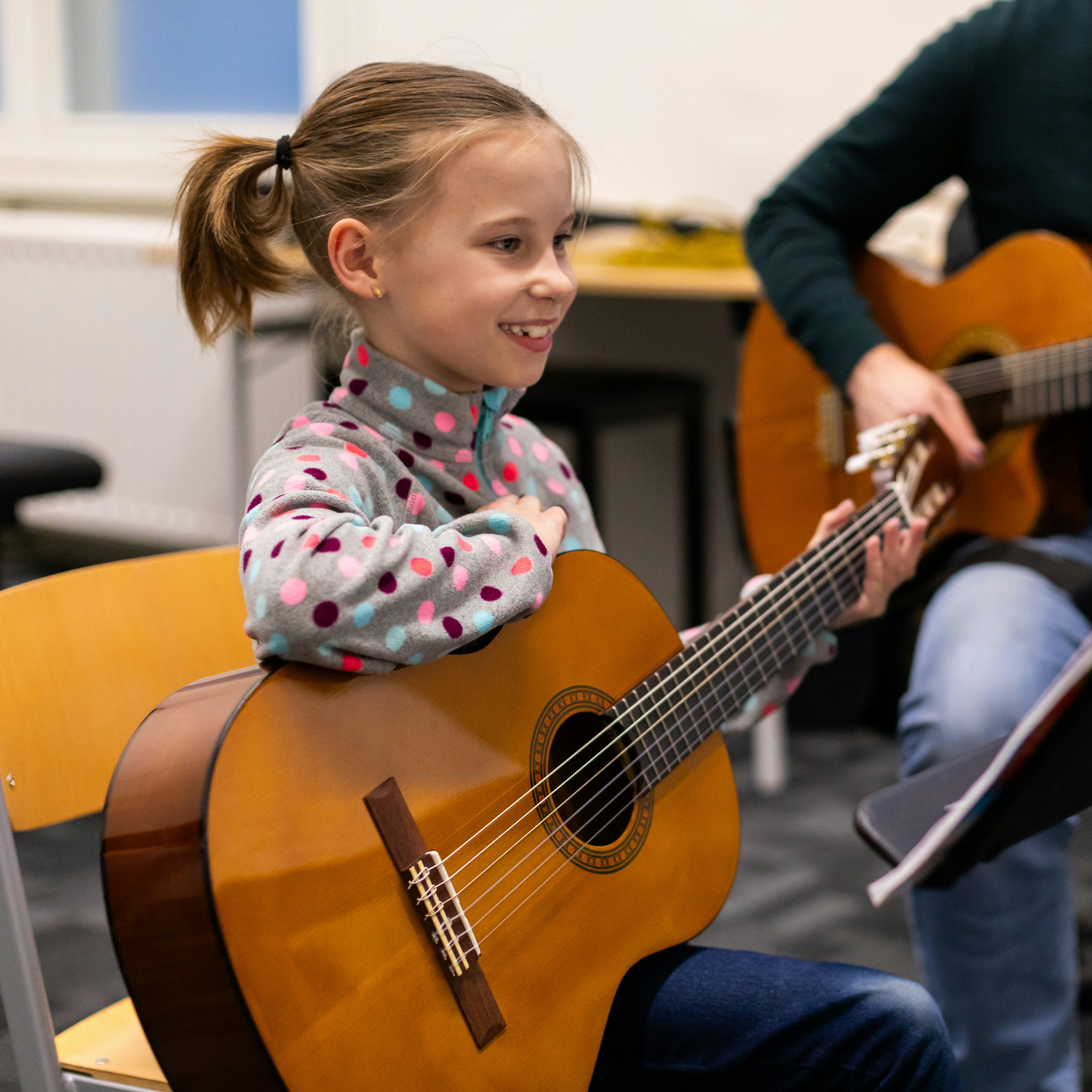 WEB 250128 Gitaar jeugd 01 Nicky Caspers Boeren