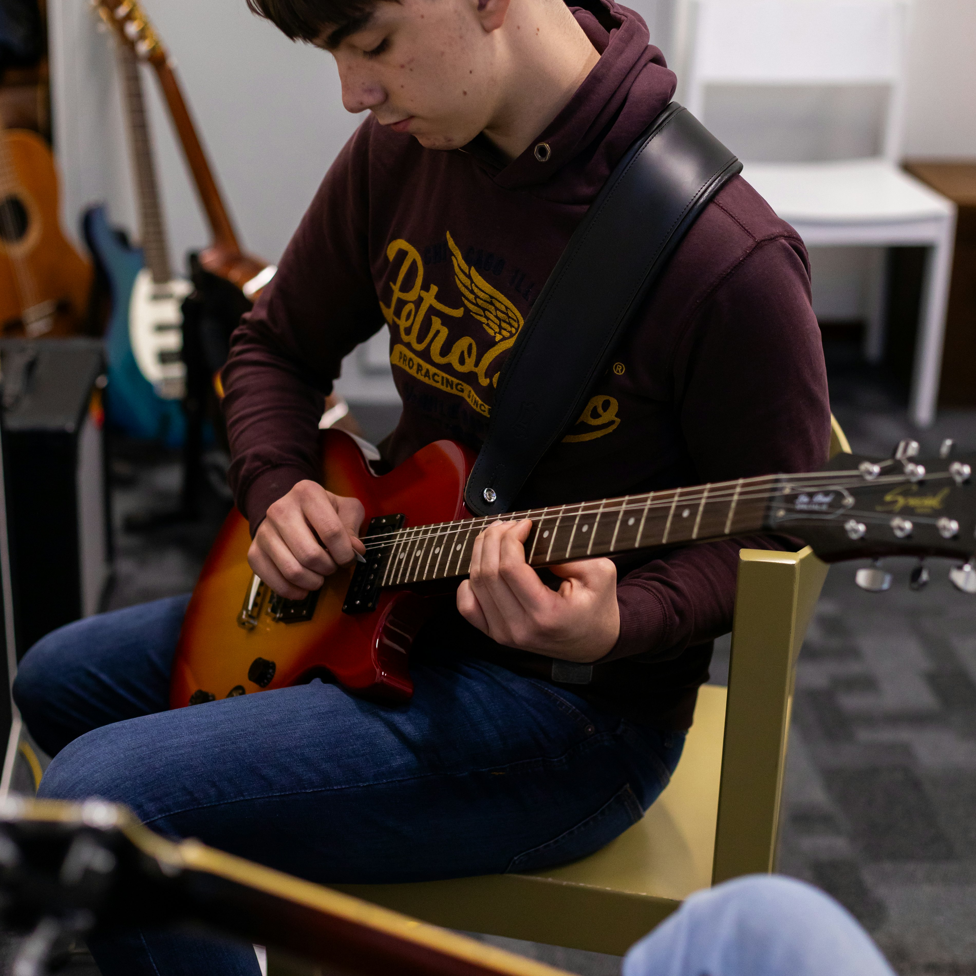 WEB 250128 Elektrische Gitaar 07 Nicky Caspers Boeren