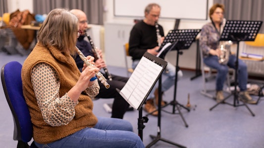 Placeholder for WEB 250312 Houtblazers ensemble 02 Nicky Caspers Boeren