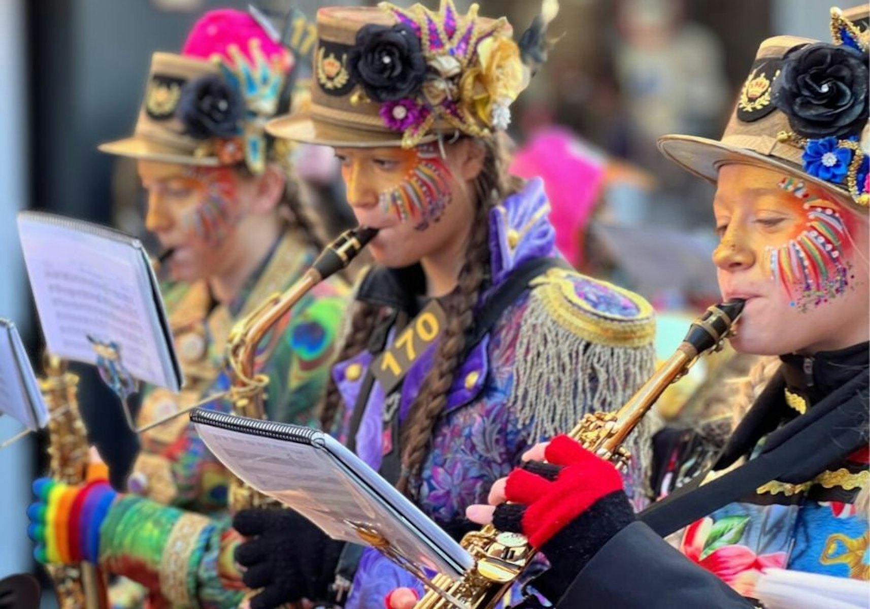 250200 Vastelaovend Saxofoon Josien van Wegberg