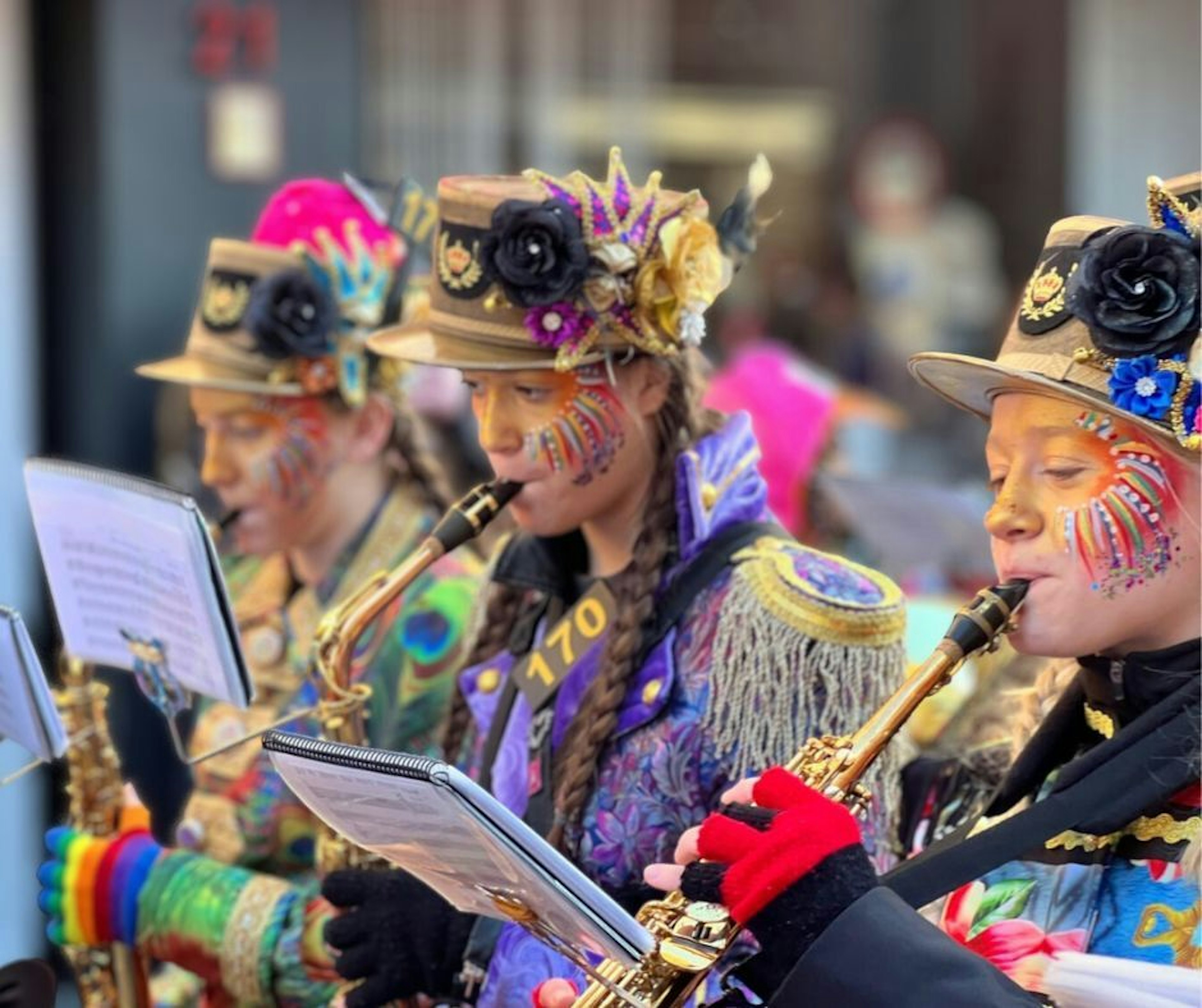 250200 Vastelaovend Saxofoon Josien van Wegberg